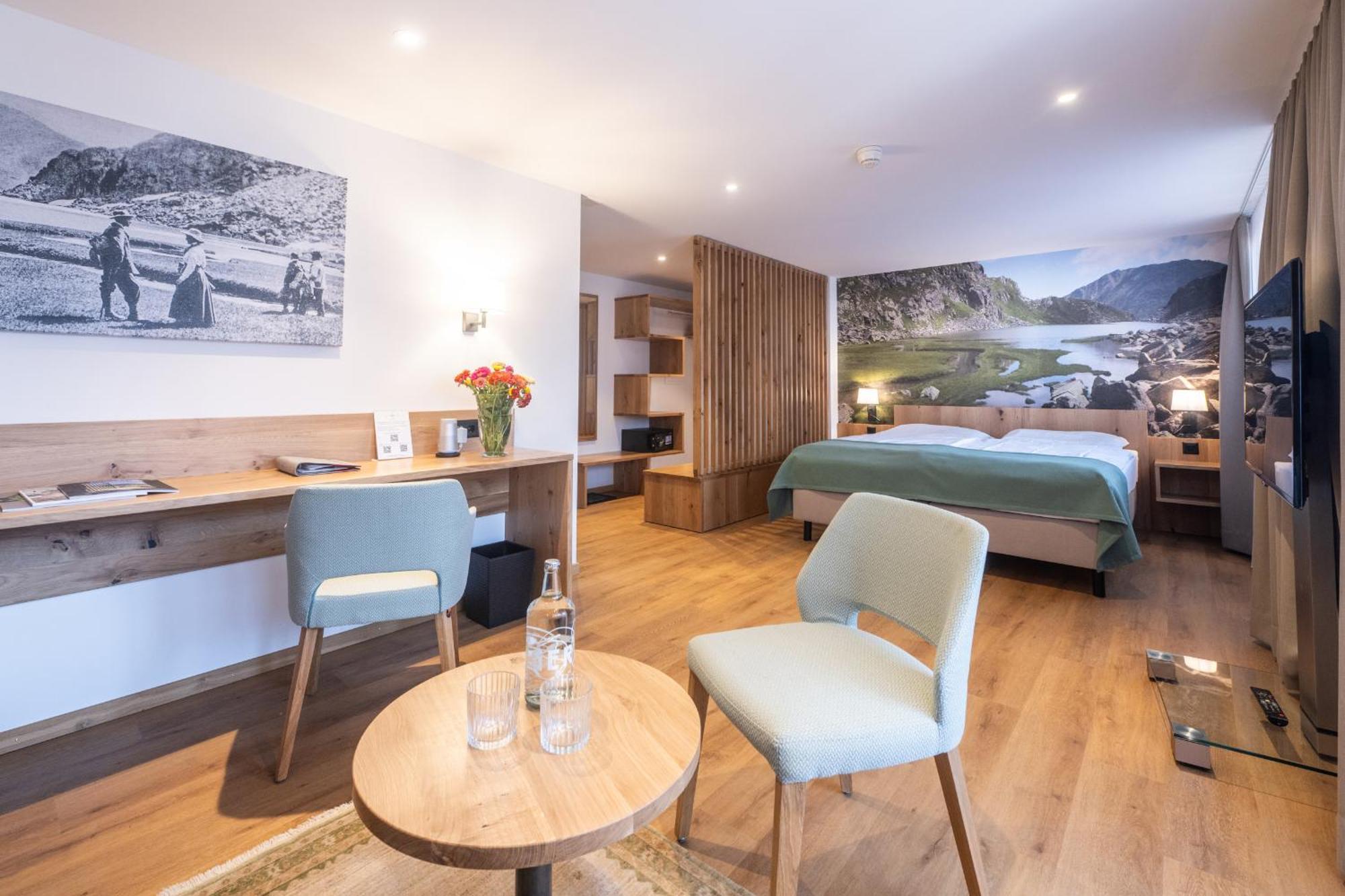 Hotel La Cruna Sedrun Ngoại thất bức ảnh